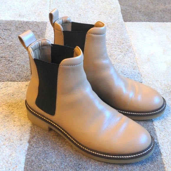 🆕 EVERLANE The Chelsea Boot - Picture 9 of 14